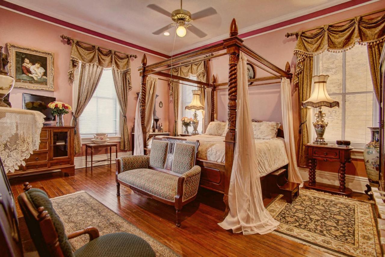 Mcmillan Inn Savannah Buitenkant foto