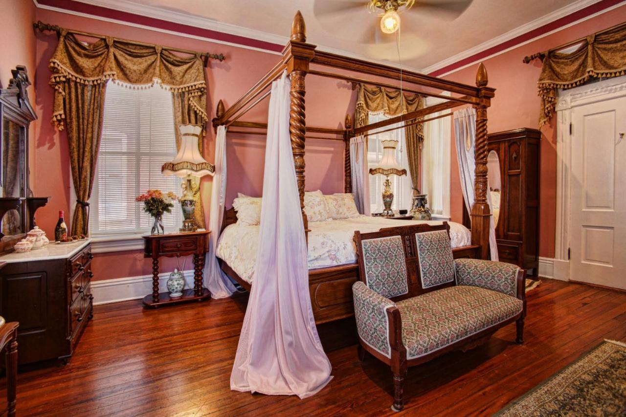 Mcmillan Inn Savannah Buitenkant foto