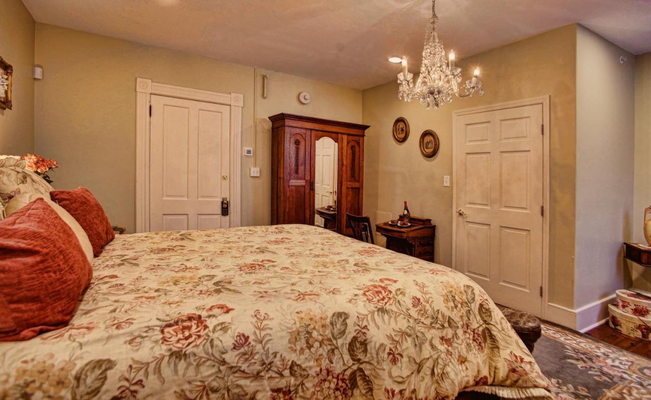 Mcmillan Inn Savannah Buitenkant foto