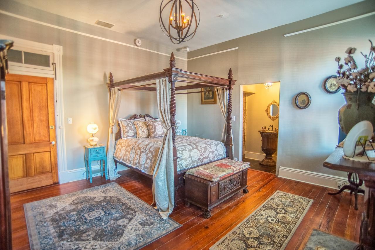 Mcmillan Inn Savannah Buitenkant foto